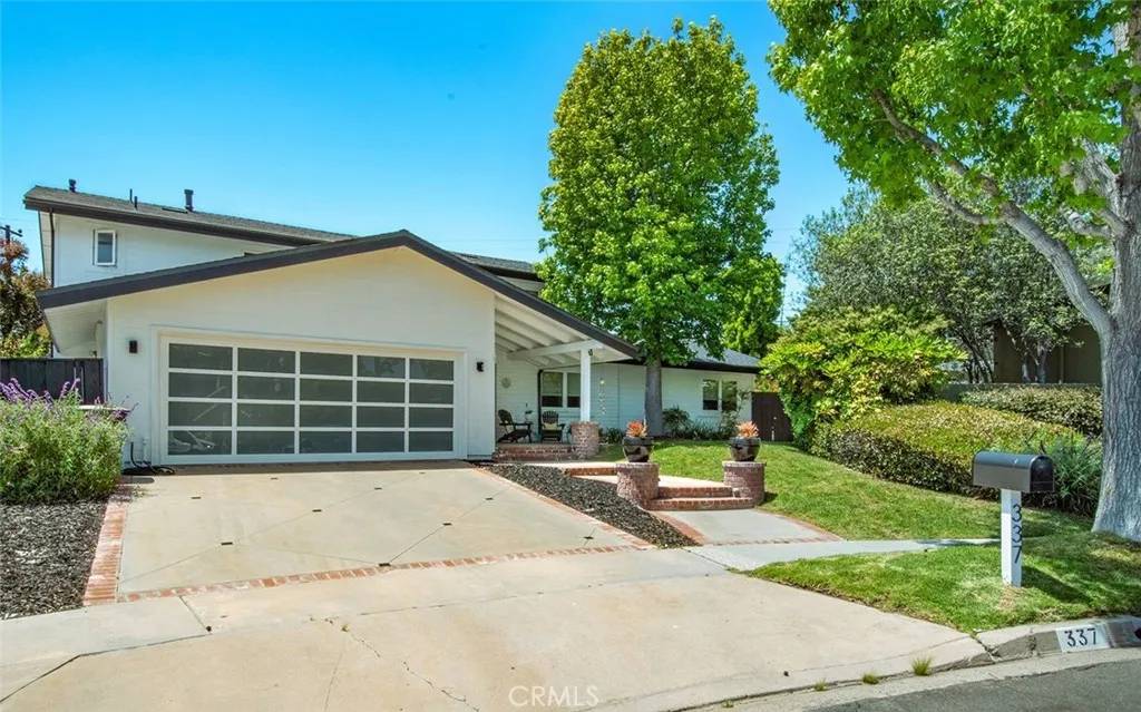 Newport Beach, CA 92660,337 Cherry Tree Lane