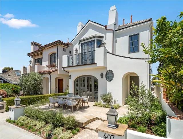 Corona Del Mar, CA 92625,407 Goldenrod Avenue