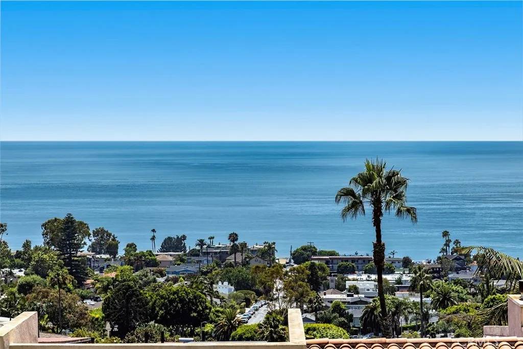 Laguna Beach, CA 92651,1040 Skyline
