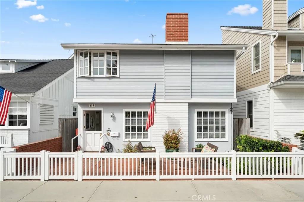 Newport Beach, CA 92662,117 Amethyst Avenue
