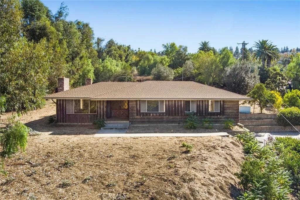 Anaheim Hills, CA 92807,605 S Peralta Hills Drive