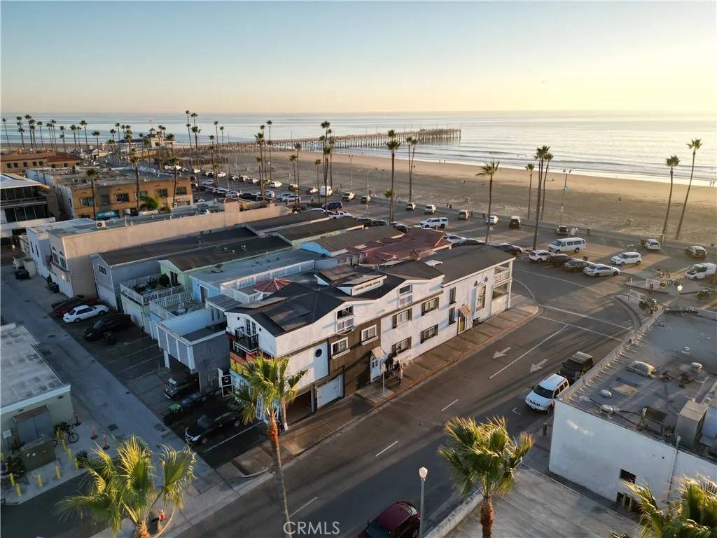 Newport Beach, CA 92663,2214 W Oceanfront #A