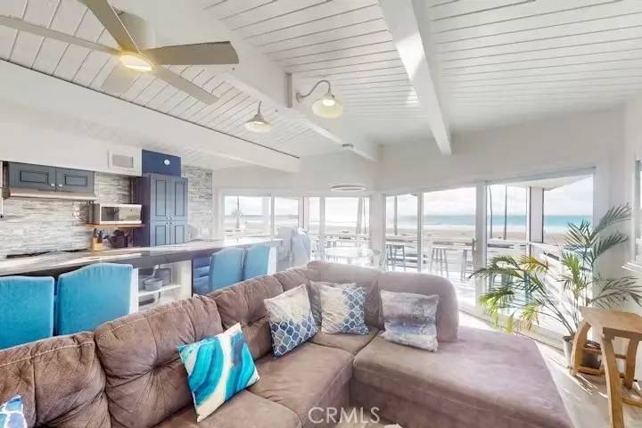 Newport Beach, CA 92663,2214 W Oceanfront #B