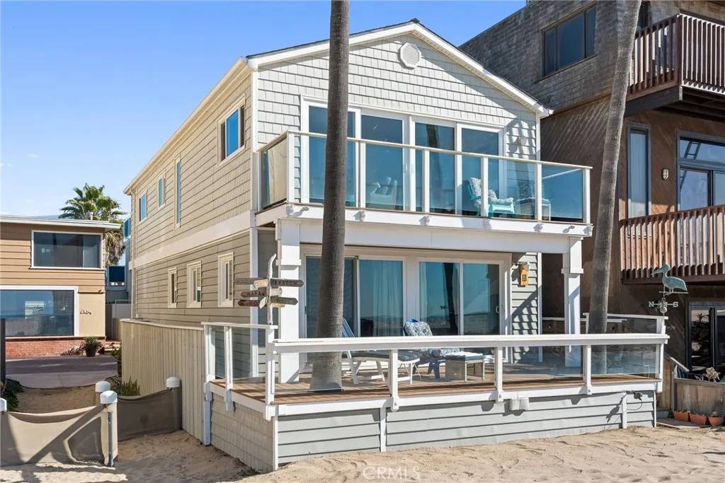Surfside, CA 90743,30 Surfside Avenue