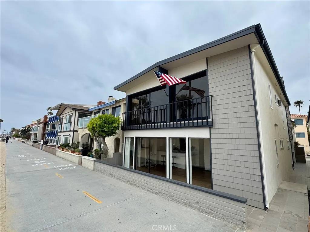 Newport Beach, CA 92663,1510 W Oceanfront