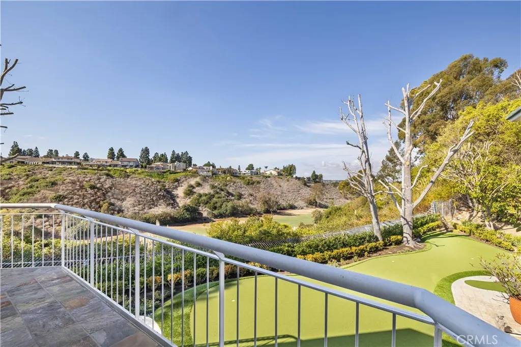 Newport Beach, CA 92660,2 Inverness Lane
