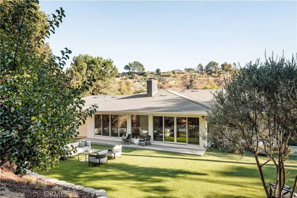 Sherman Oaks, CA 91403,4031 Deerhorn Drive