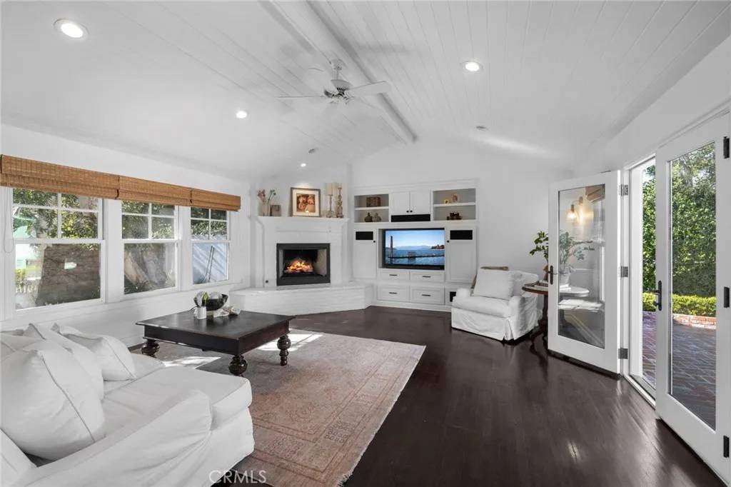 Newport Beach, CA 92660,1533 Priscilla Lane