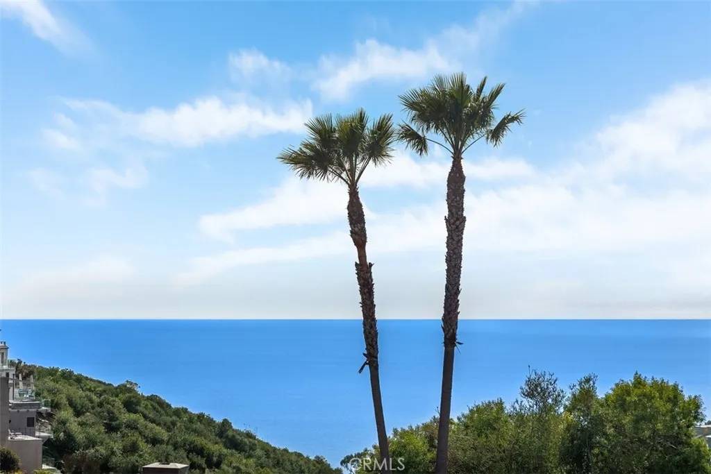 Laguna Beach, CA 92651,1744 Del Mar Avenue