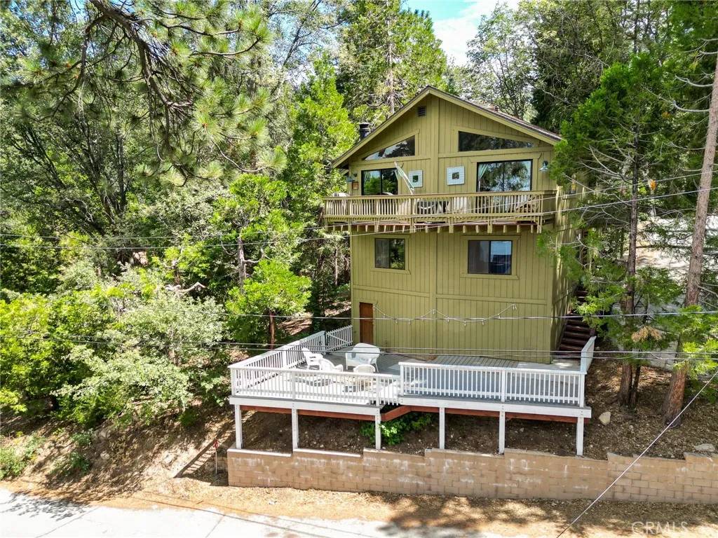Lake Arrowhead, CA 92352,534 Dover Court