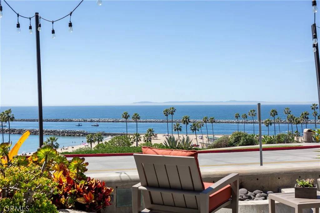 Corona Del Mar, CA 92625,3116 Ocean Boulevard