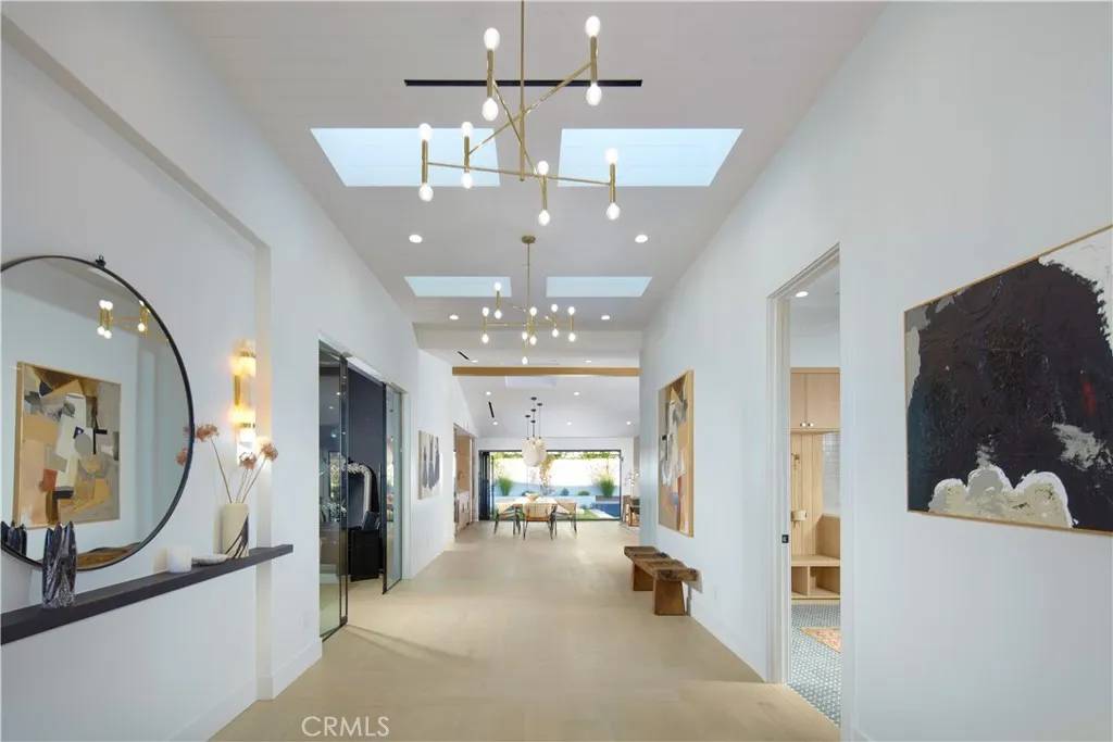 Newport Beach, CA 92660,1500 Lincoln Lane