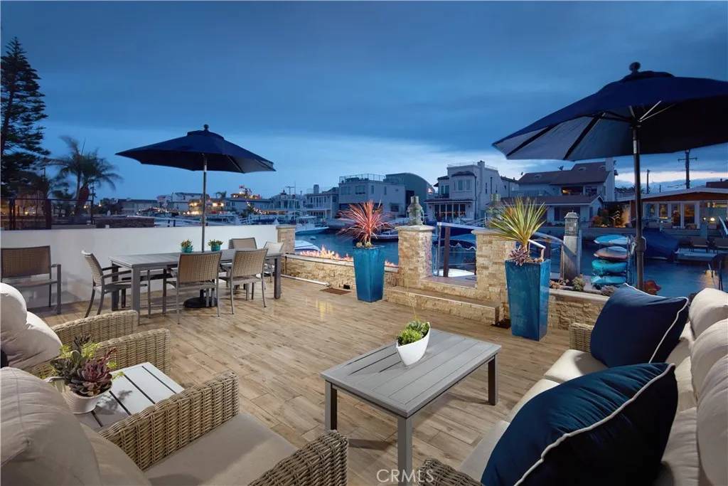 Newport Beach, CA 92663,3601 Finley Avenue