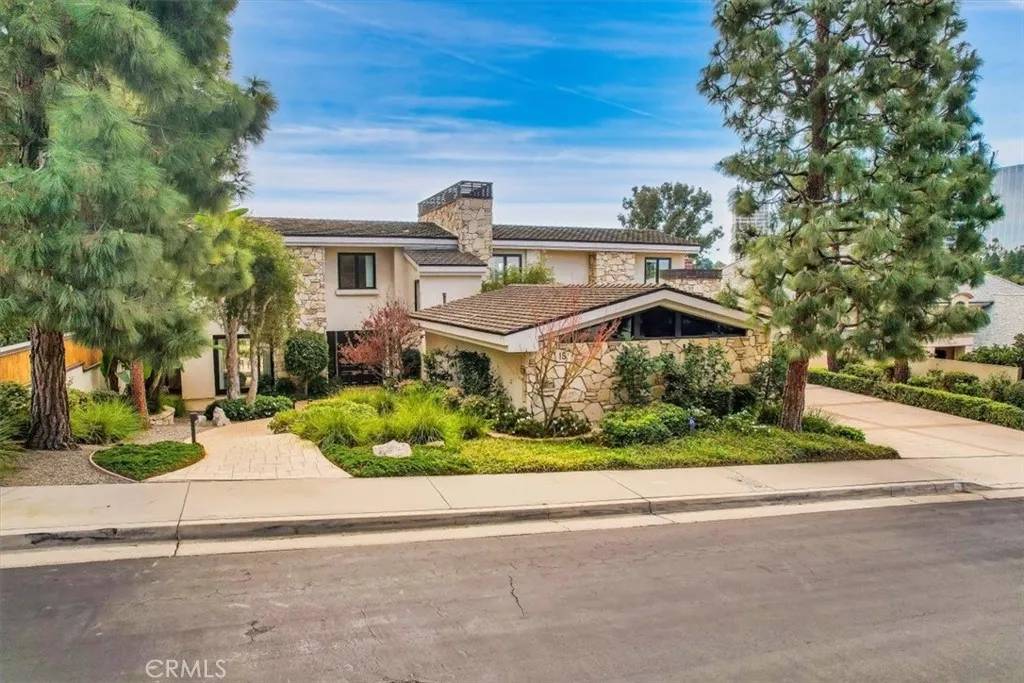 Newport Beach, CA 92660,15 Inverness Lane