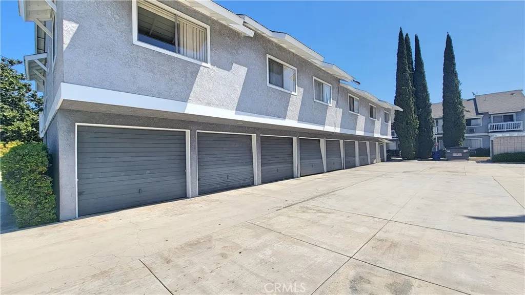 Buena Park, CA 90621,5882 Western Avenue