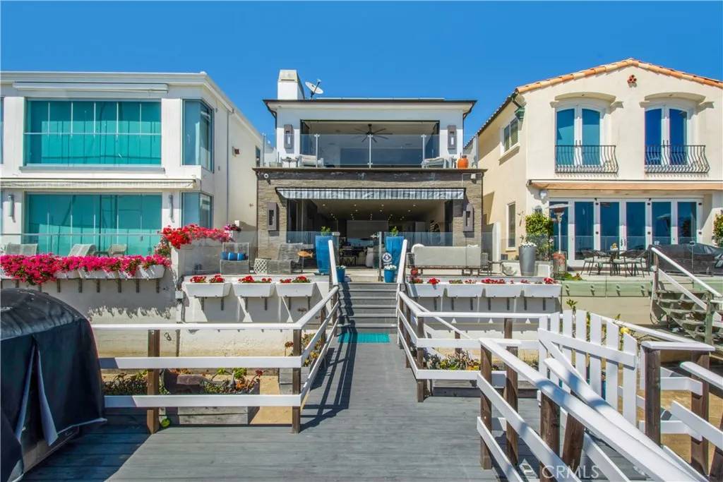 Newport Beach, CA 92663,533 Via Lido Soud