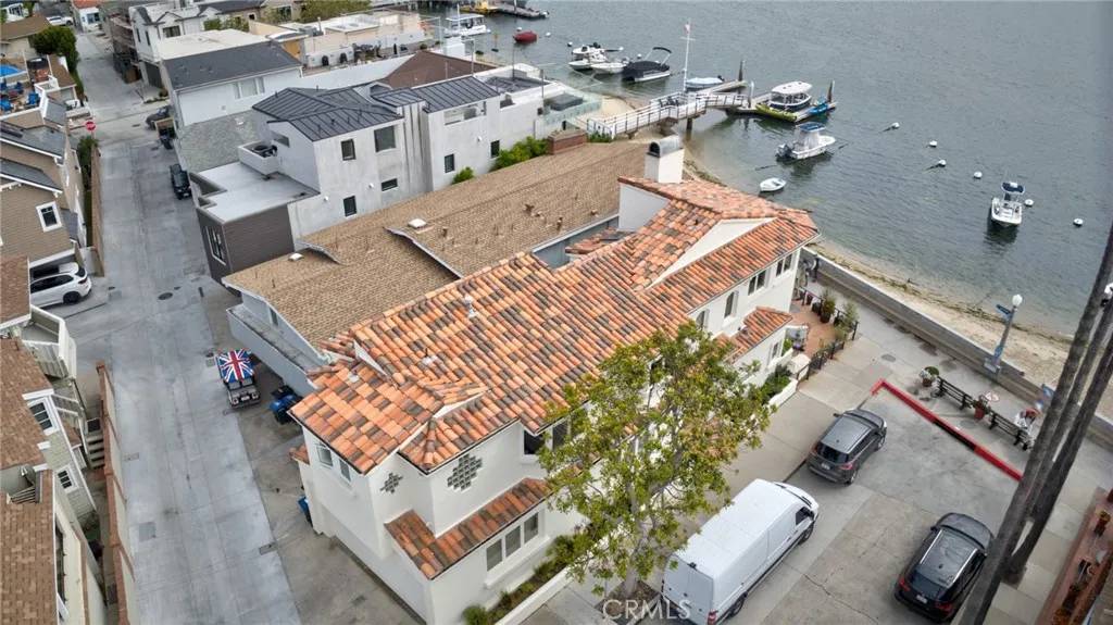 Newport Beach, CA 92662,300 South Bayfront