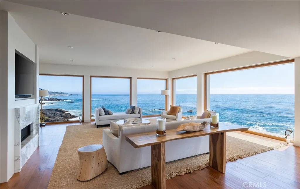 Laguna Beach, CA 92651,1901 Ocean Way
