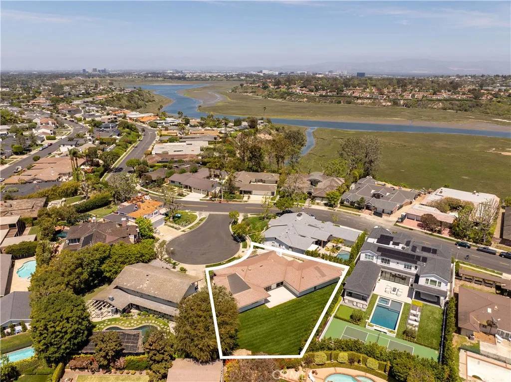 Newport Beach, CA 92660,807 Aldebaran Circle