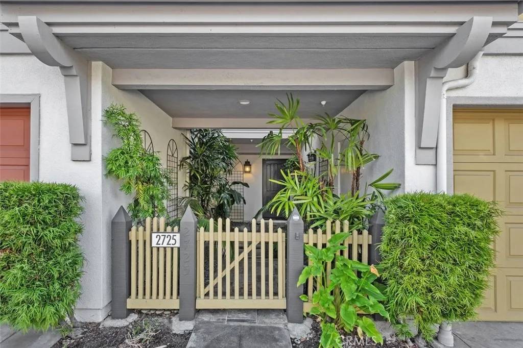 Corona Del Mar, CA 92625,2725 Bungalow Place