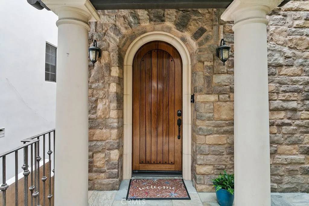 Corona Del Mar, CA 92625,431 Dahlia Avenue #1/2