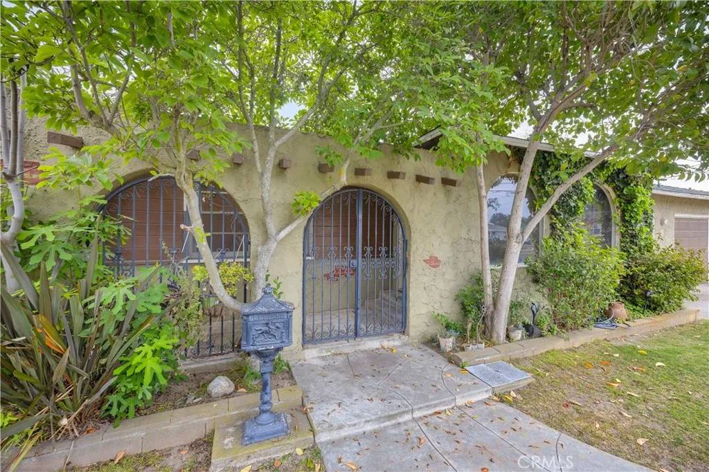 Los Alamitos, CA 90720,4662 Howard Avenue