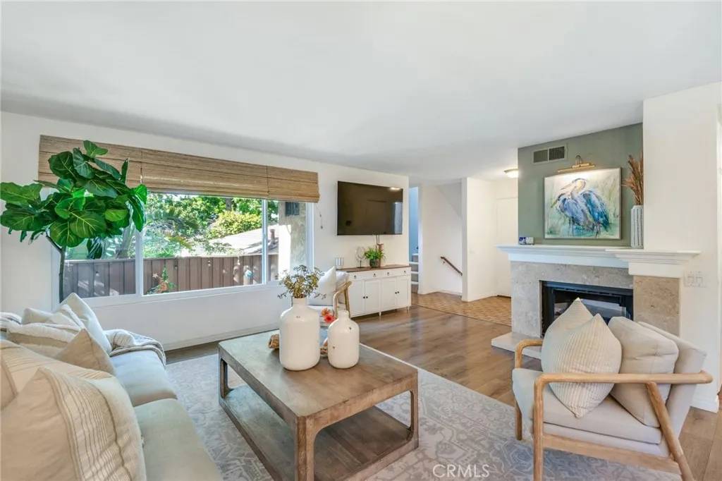 Costa Mesa, CA 92627,1925 Anaheim Avenue #8