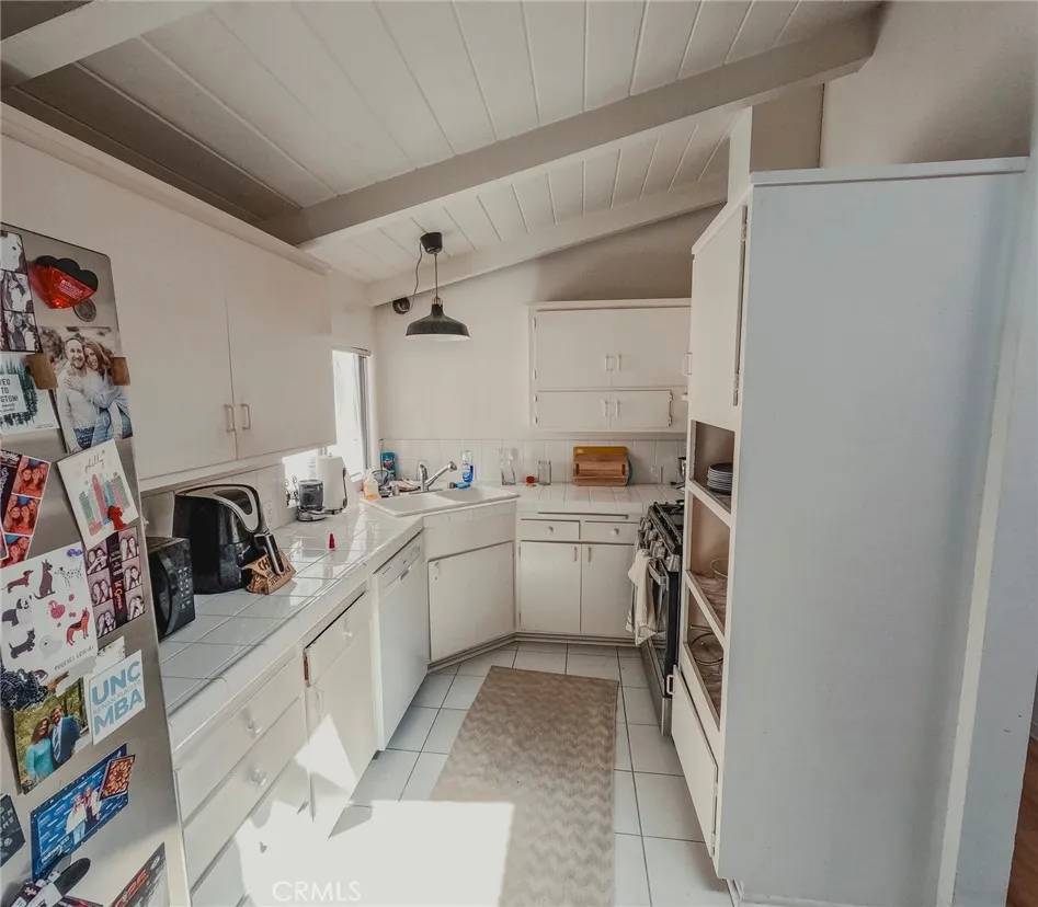 Corona Del Mar, CA 92625,516 Iris Avenue