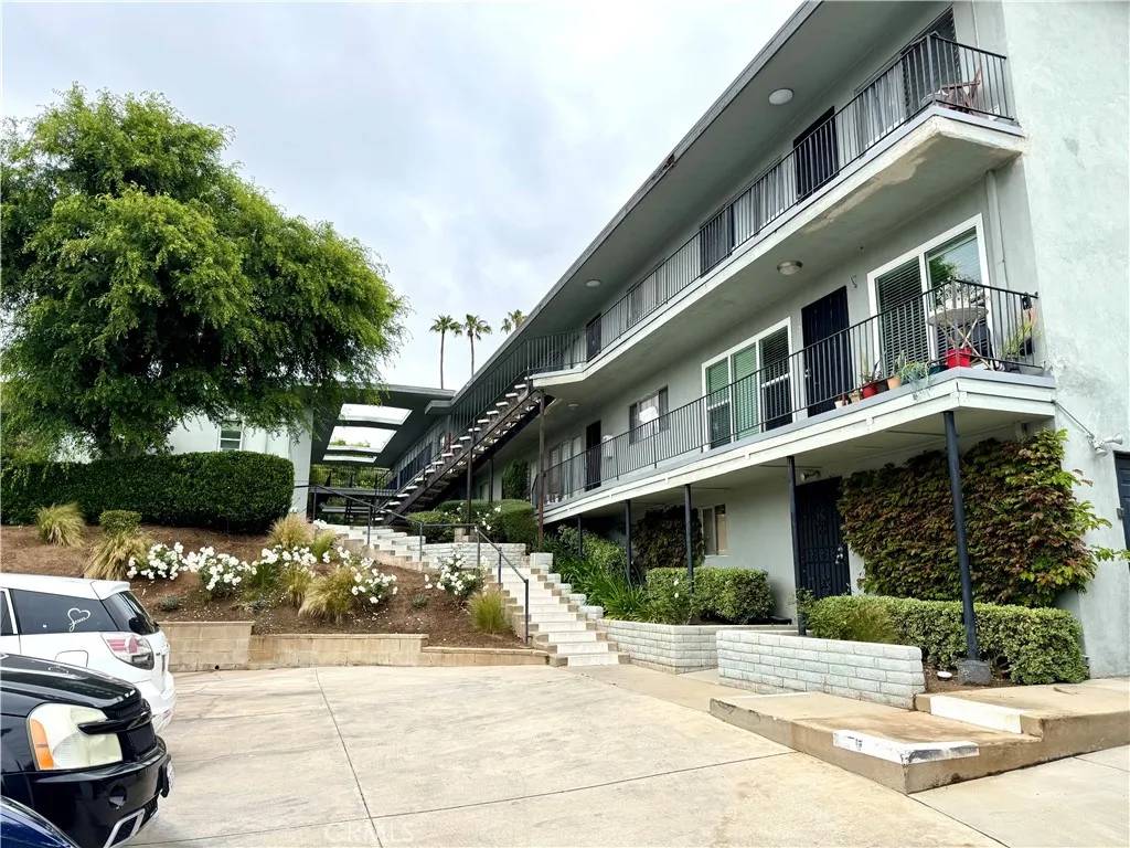 Fullerton, CA 92832,136 W Union Avenue