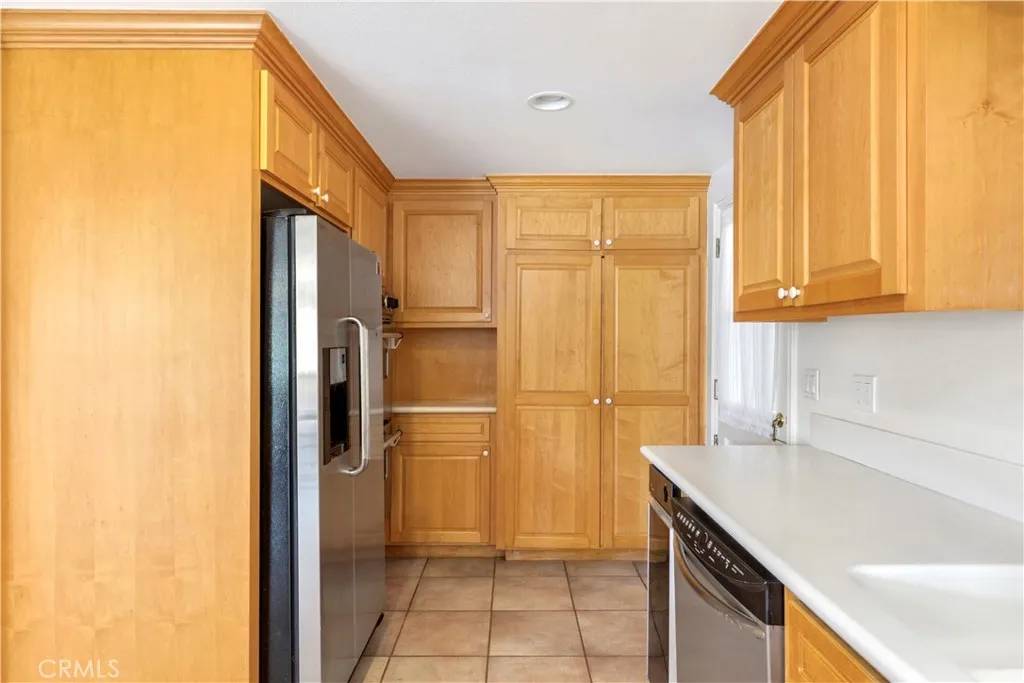 Corona Del Mar, CA 92625,317 Poppy Avenue