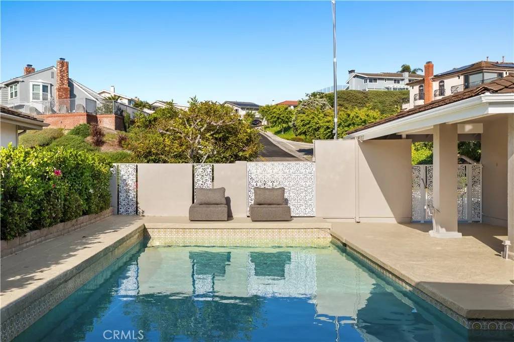 Corona Del Mar, CA 92625,31 Carmel Bay Drive