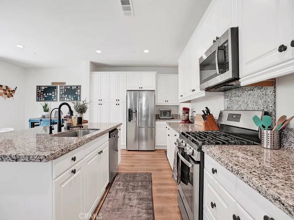 Corona, CA 92883,8967 Sunshine Valley Way