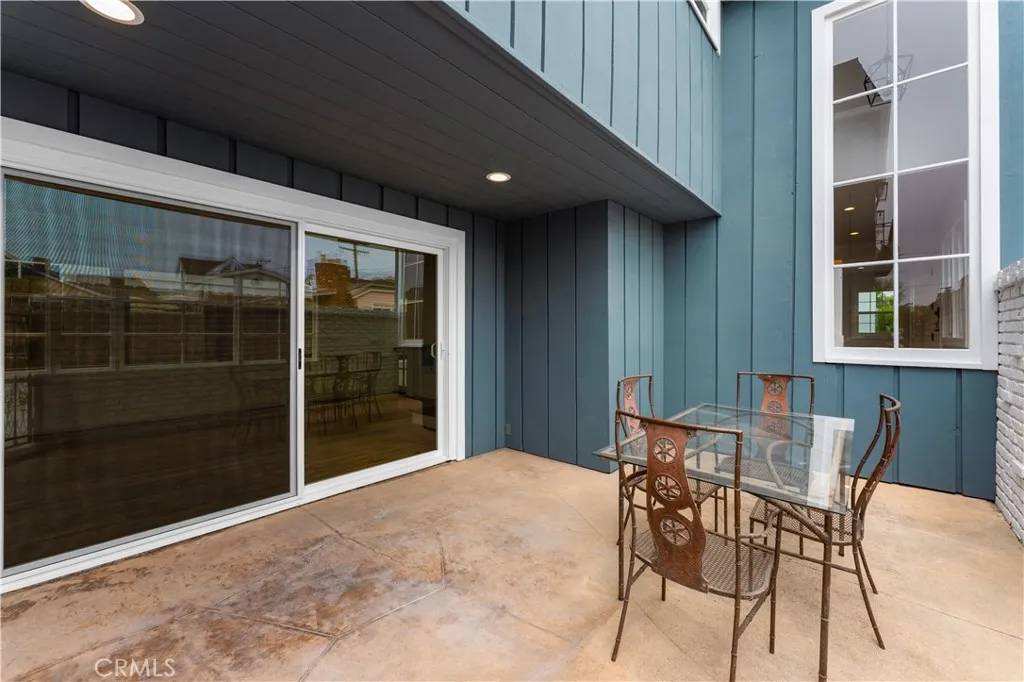 Newport Beach, CA 92662,227 Coral Avenue