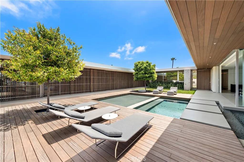 Laguna Beach, CA 92651,2460 Monaco Drive