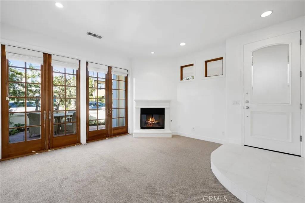 Corona Del Mar, CA 92625,502 Goldenrod Avenue #1