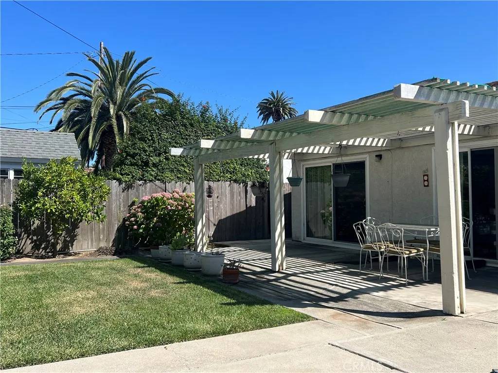Costa Mesa, CA 92627,296 E 19th Street