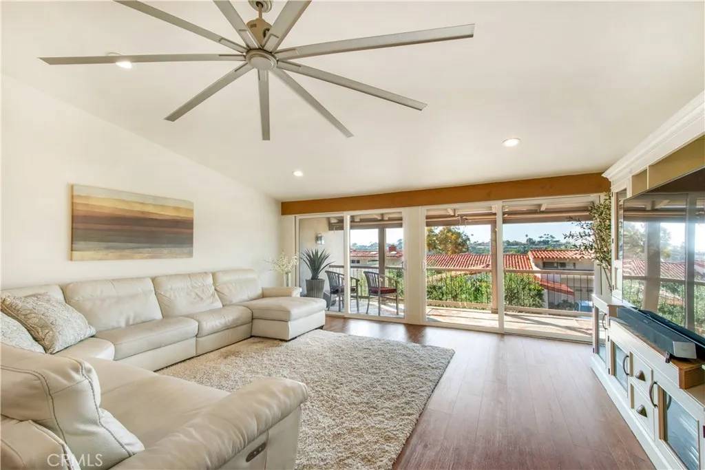 Newport Beach, CA 92660,2024 Avenida Chico