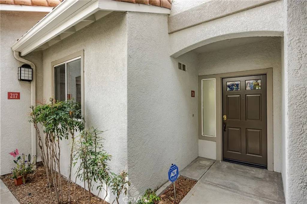 Mission Viejo, CA 92692,216 California Court