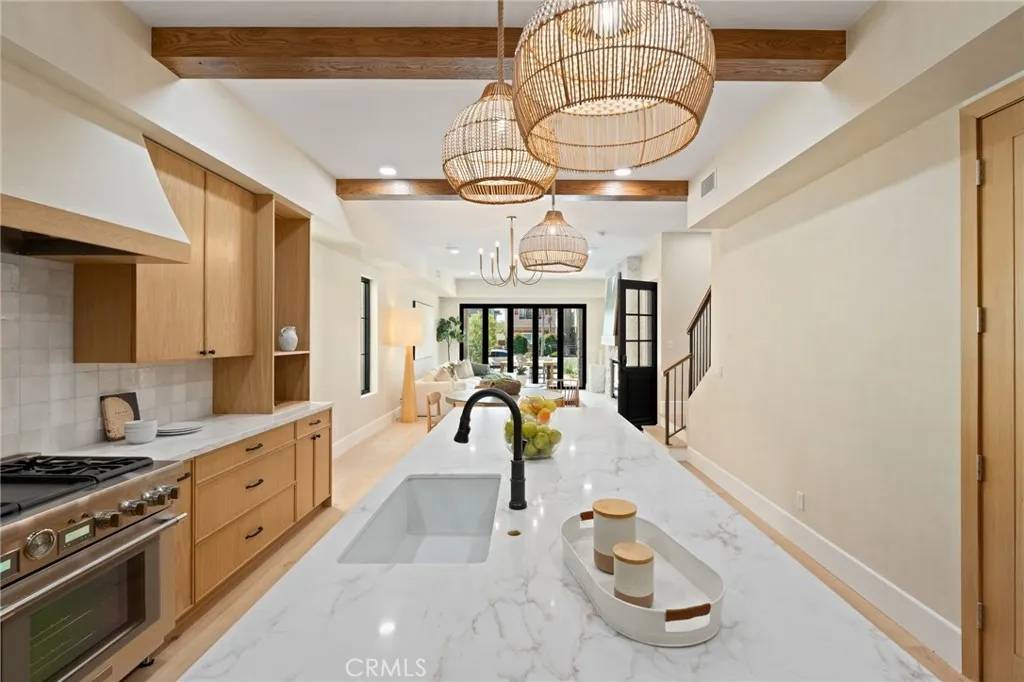 Huntington Beach, CA 92648,506 12th