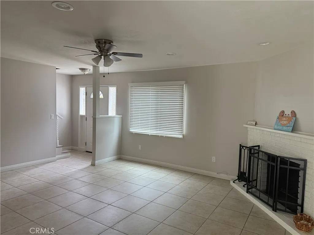 Costa Mesa, CA 92627,1935 Orange Avenue #2