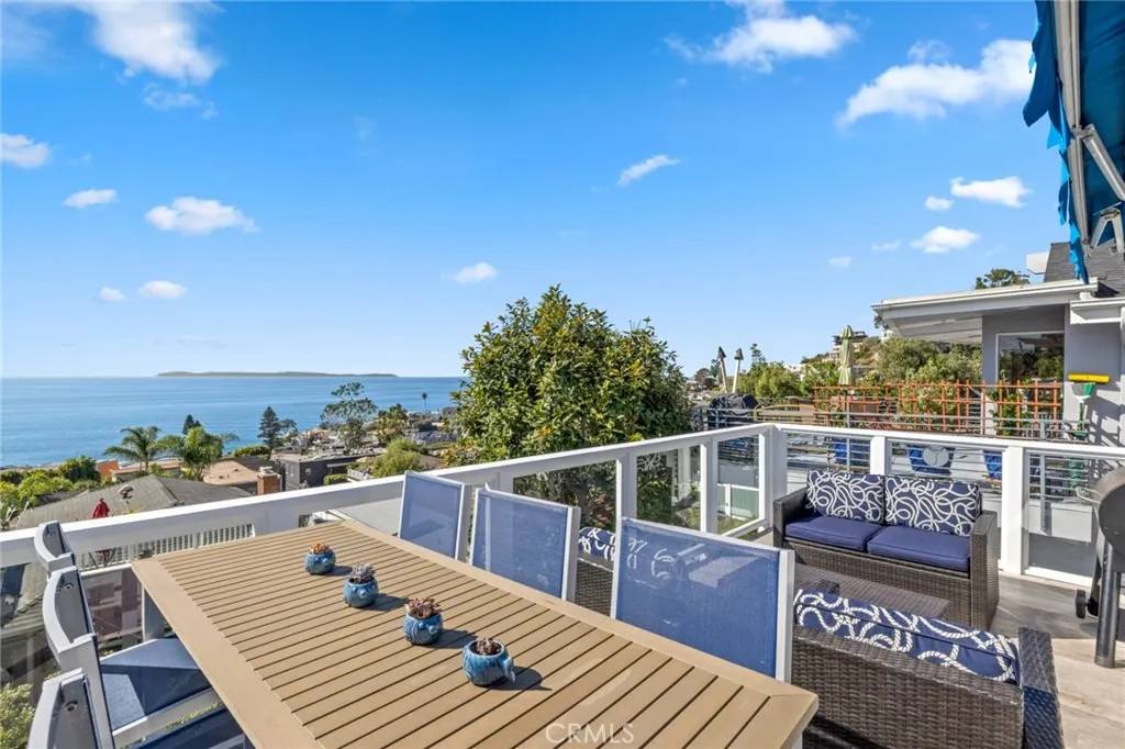 Laguna Beach, CA 92651,2915 Rounsevel
