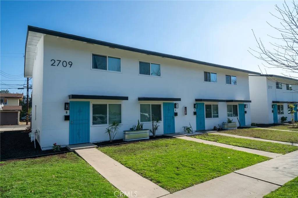 Santa Ana, CA 92707,2709 S Baker Street
