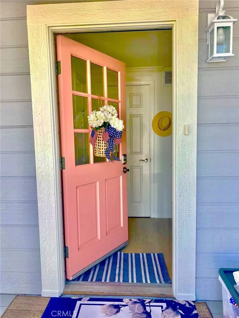 Newport Beach, CA 92660,201 Tremont