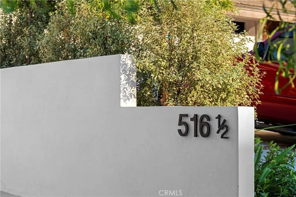 Corona Del Mar, CA 92625,516 Larkspur Avenue