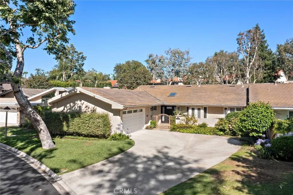 Newport Beach, CA 92660,2719 Vista Umbrosa