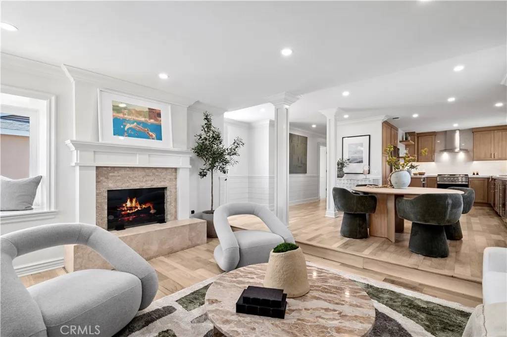 Corona Del Mar, CA 92625,309 Marguerite Avenue #B