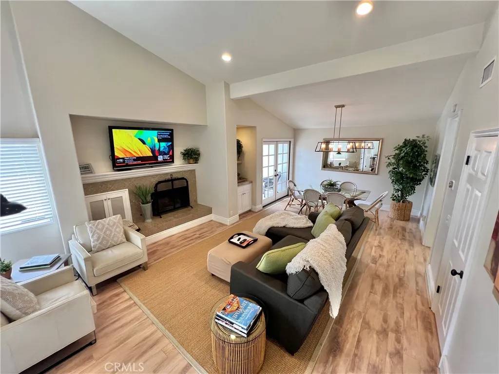 Corona Del Mar, CA 92625,611 Orchid Avenue