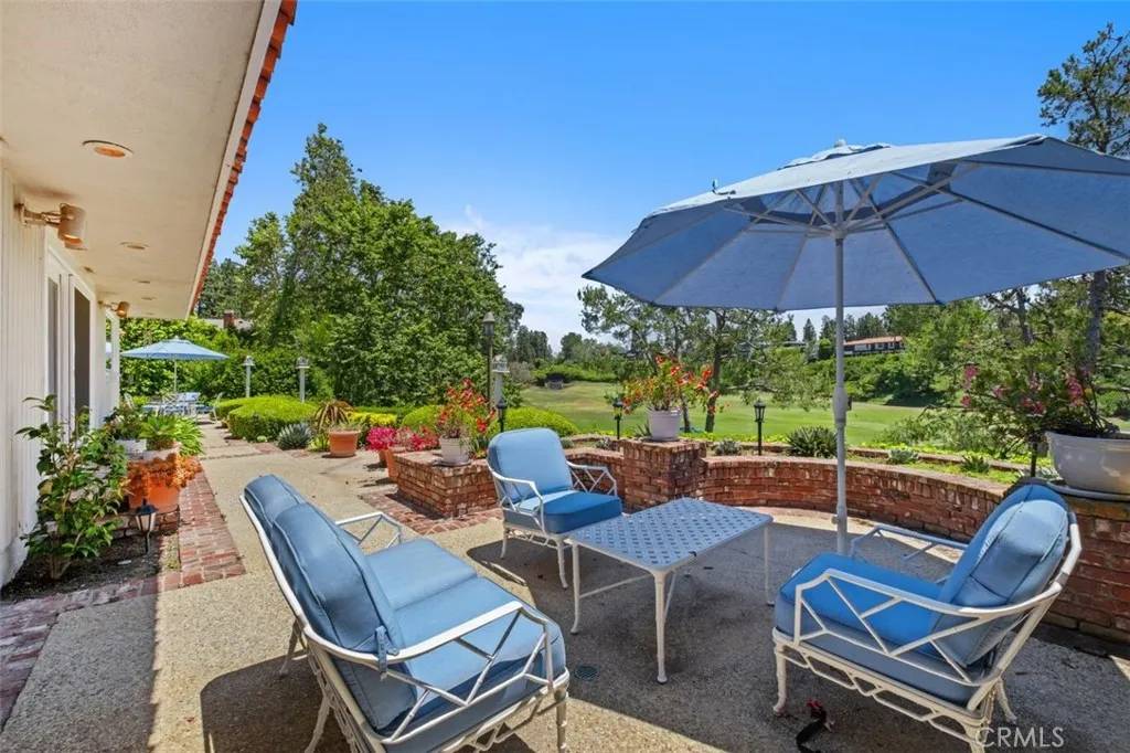 Newport Beach, CA 92660,23 Lochmoor Lane