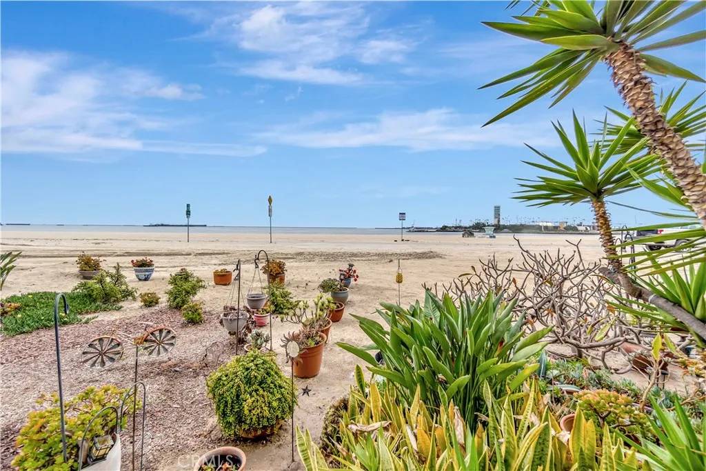 Long Beach, CA 90802,1200 E Ocean Boulevard #12
