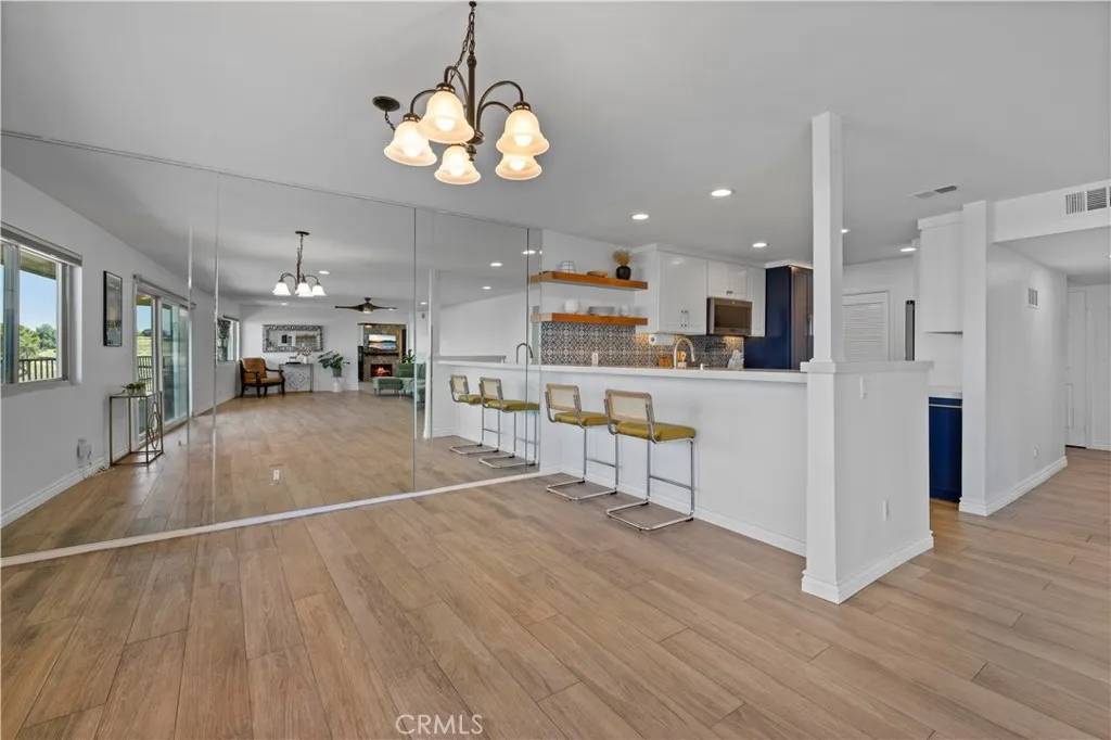 Signal Hill, CA 90755,2700 E Panorama Drive #208